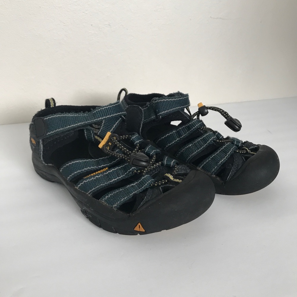 Keen Green/Teal Waterproof Sandals Kids US 12 Outdoor Hiking